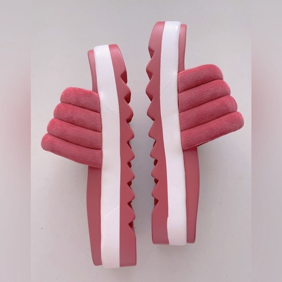 Gorgeous Seven7 Sandals - Used Once - Picture 2 of 9